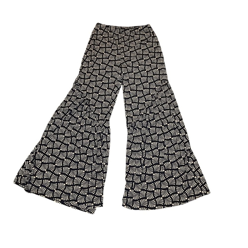 Wide leg pants
